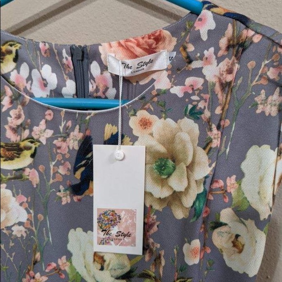 Floral and Bird Dress - Picture 7 of 10